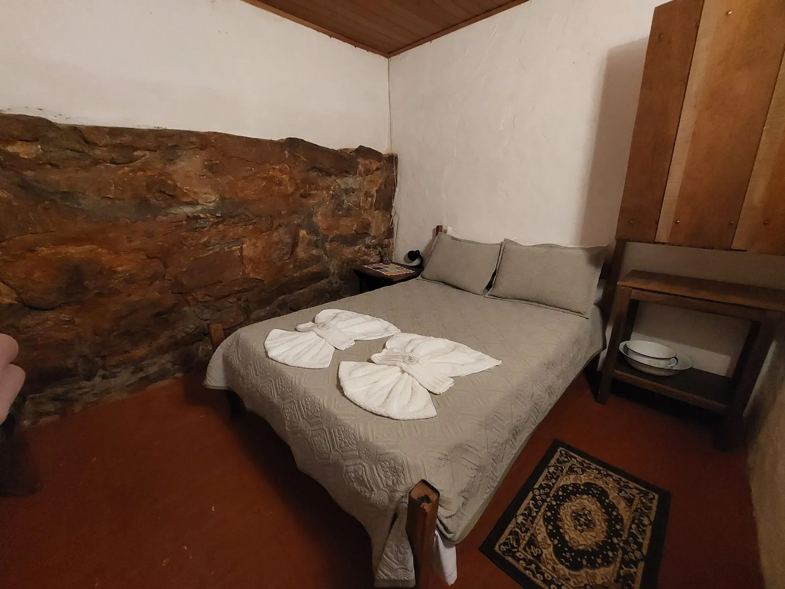 Quarto rústico do Pouso do Tropeiro na Fazenda da Roseta